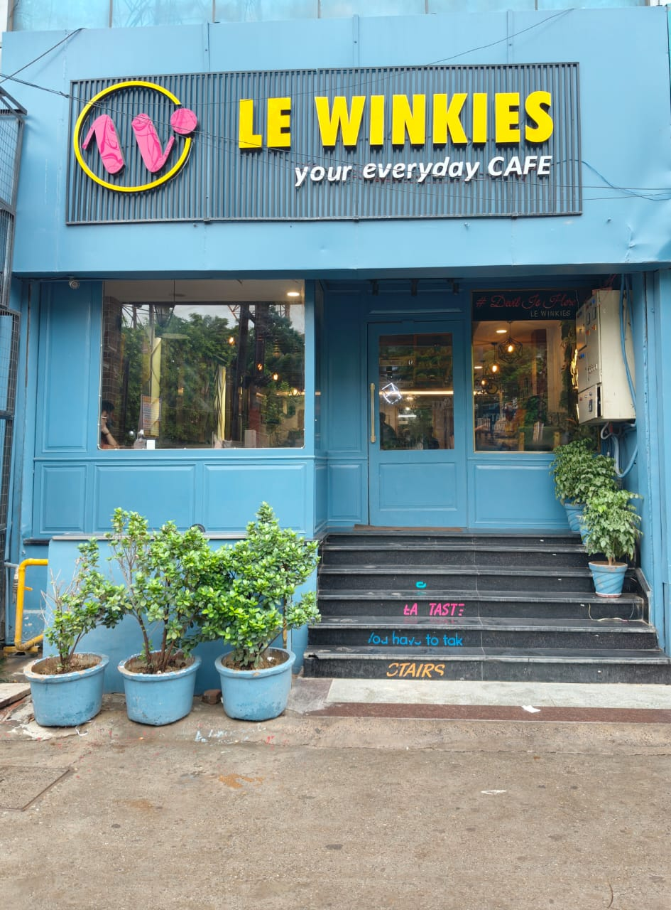 Le Winkies Store